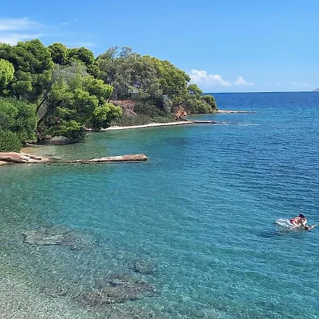 The Byzantine House 2 Истмия